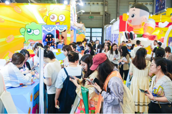 九游app：精彩紛呈！2024中國(guó)玩協(xié)四展暨CLE上海國(guó)際IP創(chuàng)意品質(zhì)生活節(jié)盛大開幕(圖7)