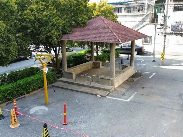 圍墻種花、涼亭修繕……小區(qū)微改造改出“大幸?！?圖2)