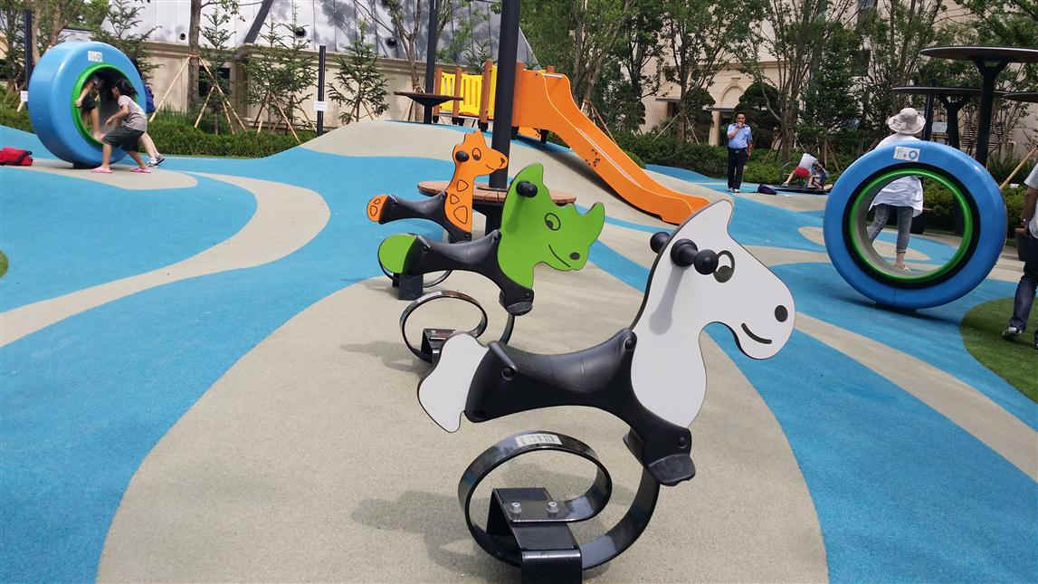建鄴區(qū)致遠小學旁全新兒童友好型口袋公園盛大開放