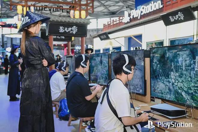 九游app：PlayStation亮相2025ChinaJoy攜國(guó)產(chǎn)精品游戲邀玩家決戰(zhàn)游戲之巔(圖5)