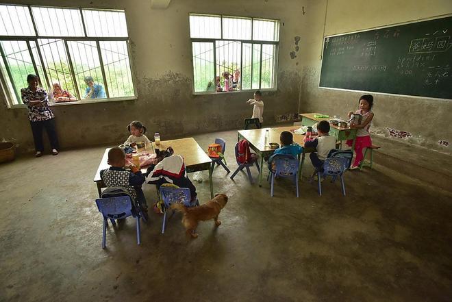 26萬幼兒園關(guān)停！教育行業(yè)迎來大規(guī)模關(guān)閉潮是危機(jī)還是機(jī)遇？(圖2)